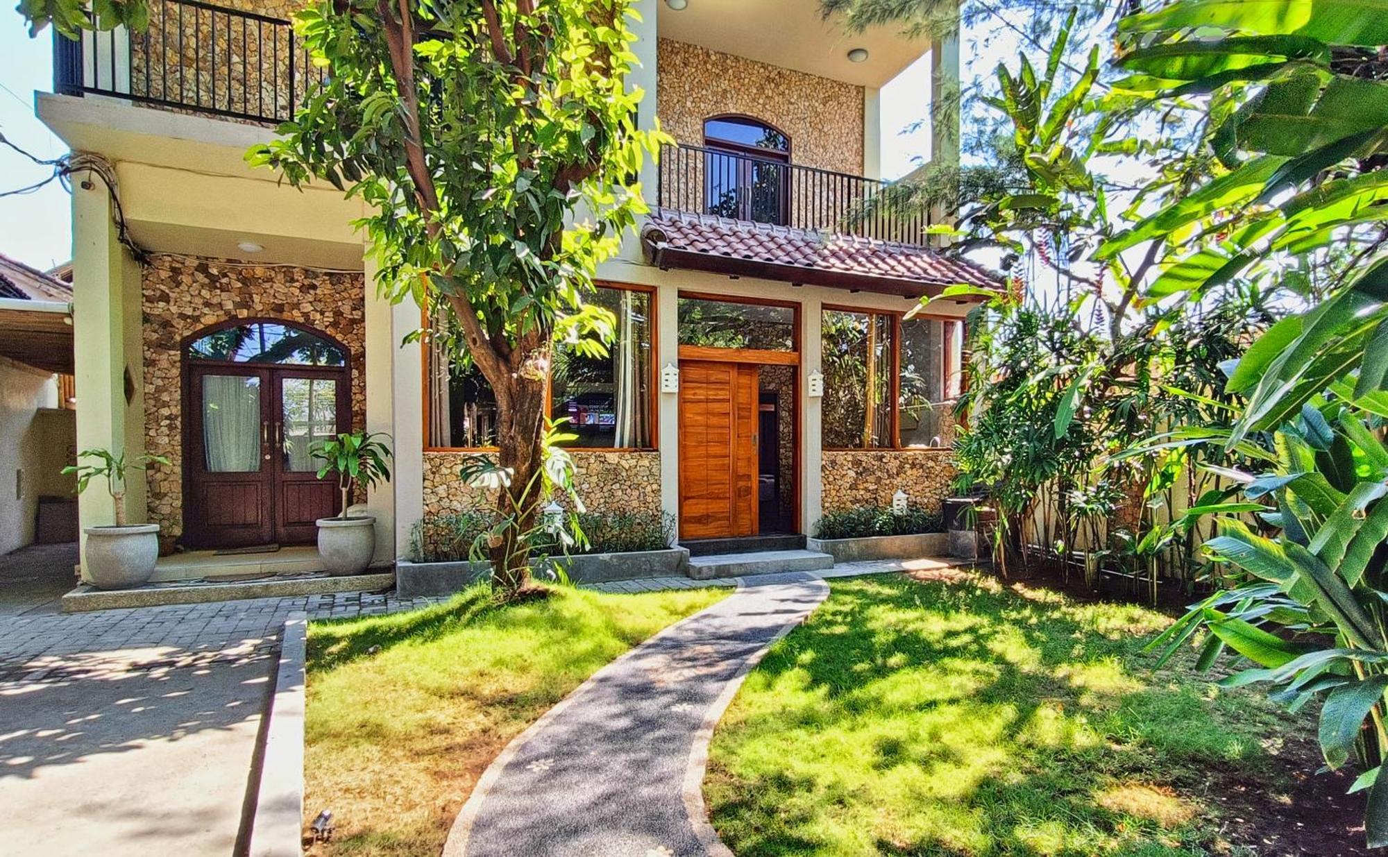 Dalai Tropical Hotel Kuta  Buitenkant foto
